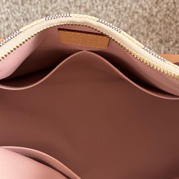 Louis Vuitton Lymington Damier Azur - Picture 9 of 17